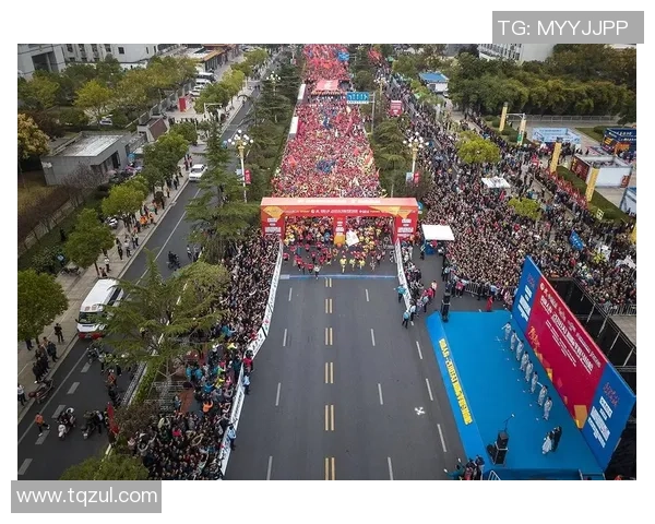 深圳极限运动队以54分领跑马拉松大满贯积分榜展现强大实力 深圳极限运动队以54分领跑马拉松大满贯积分榜展现强大实力